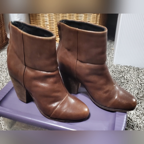 RAG & BONE Heeled Ankle Boots ☆ Heel Zip ☆ 3" Heel ☆ SIZE 37 EUR or 7 US WOMENS - Picture 5 of 11